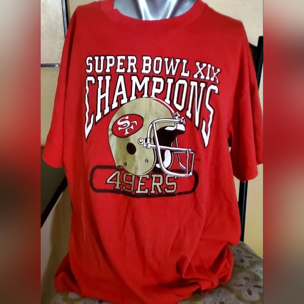 1985 San Francisco 49ers Super Bowl Champions  T-shirt Size XL Size runs small